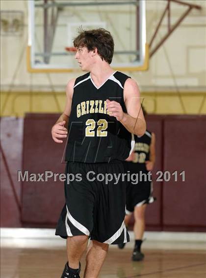 Thumbnail 2 in Golden Sierra @ Encina Prep photogallery.
