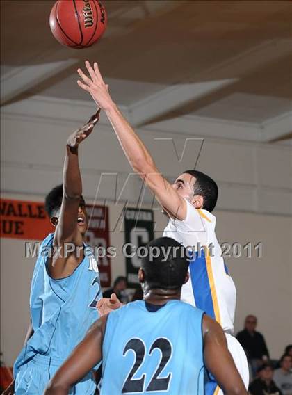 Thumbnail 3 in Burbank vs. Del Campo (Hoops 4 the Human Fund) photogallery.