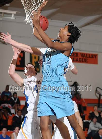Thumbnail 3 in Burbank vs. Del Campo (Hoops 4 the Human Fund) photogallery.