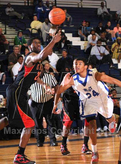 Thumbnail 2 in Oak Hill Academy vs Impact Academy (Las Vegas Hoop Fest) photogallery.