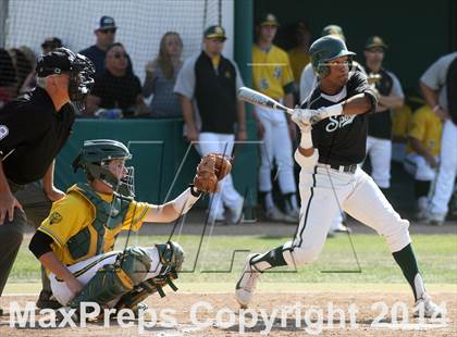 Thumbnail 2 in De La Salle vs. San Ramon Valley (CIF NCS D1 Final) photogallery.