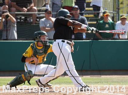 Thumbnail 2 in De La Salle vs. San Ramon Valley (CIF NCS D1 Final) photogallery.