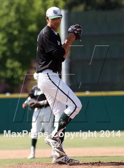 Thumbnail 3 in De La Salle vs. San Ramon Valley (CIF NCS D1 Final) photogallery.