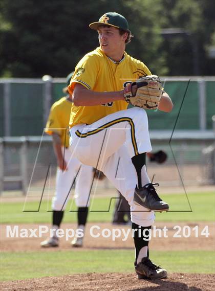 Thumbnail 1 in De La Salle vs. San Ramon Valley (CIF NCS D1 Final) photogallery.