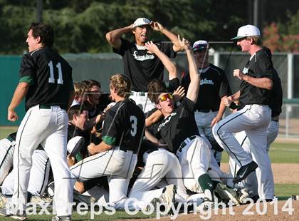 Thumbnail 3 in De La Salle vs. San Ramon Valley (CIF NCS D1 Final) photogallery.