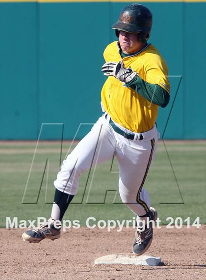 Thumbnail 3 in De La Salle vs. San Ramon Valley (CIF NCS D1 Final) photogallery.