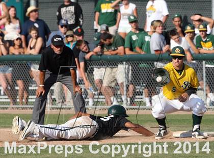 Thumbnail 3 in De La Salle vs. San Ramon Valley (CIF NCS D1 Final) photogallery.