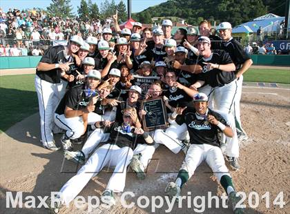 Thumbnail 2 in De La Salle vs. San Ramon Valley (CIF NCS D1 Final) photogallery.
