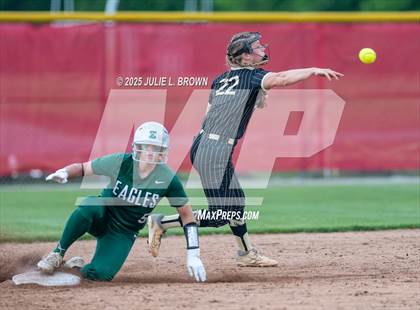 Thumbnail 3 in Noblesville vs. Zionsville (IHSAA 4A Sectional 8 Championship) photogallery.