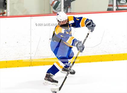 Thumbnail 1 in Norwood @ Hopkinton photogallery.
