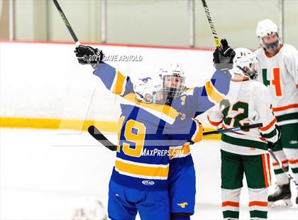 Thumbnail 2 in Norwood @ Hopkinton photogallery.