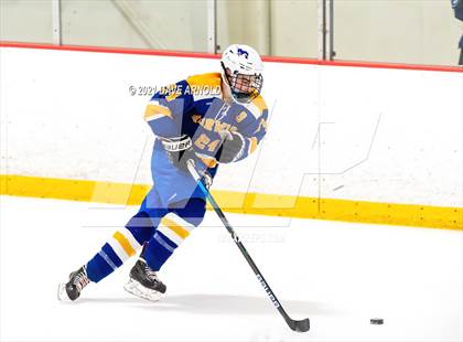 Thumbnail 2 in Norwood @ Hopkinton photogallery.
