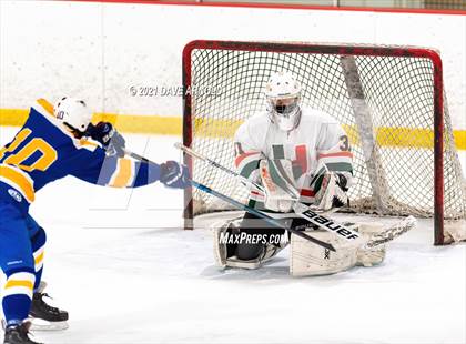 Thumbnail 2 in Norwood @ Hopkinton photogallery.