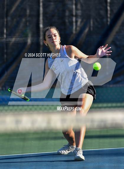 Thumbnail 2 in Hendersonville vs Central Magnet (D1 Class AA Regional) photogallery.
