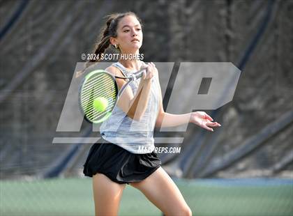 Thumbnail 1 in Hendersonville vs Central Magnet (D1 Class AA Regional) photogallery.