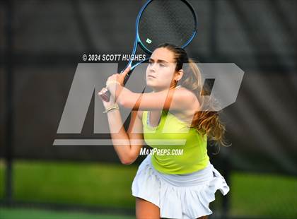 Thumbnail 3 in Hendersonville vs Central Magnet (D1 Class AA Regional) photogallery.