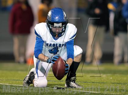 Thumbnail 2 in Decatur vs. Chapel Hill (UIL 3A Regional Semifinal Playoff) photogallery.