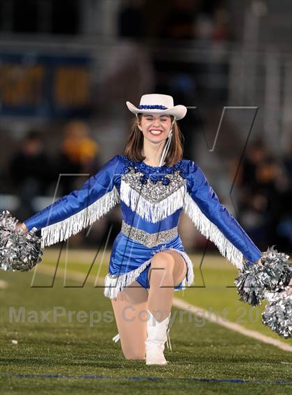 Thumbnail 3 in Decatur vs. Chapel Hill (UIL 3A Regional Semifinal Playoff) photogallery.