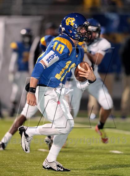 Thumbnail 3 in Decatur vs. Chapel Hill (UIL 3A Regional Semifinal Playoff) photogallery.