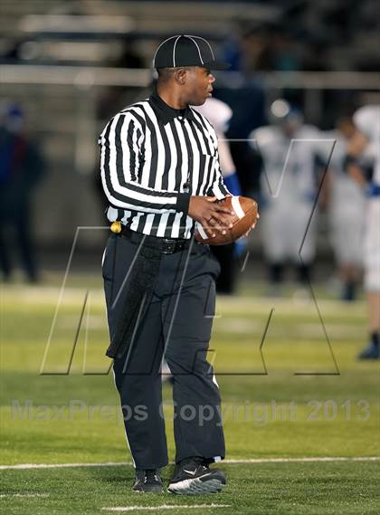 Thumbnail 2 in Decatur vs. Chapel Hill (UIL 3A Regional Semifinal Playoff) photogallery.