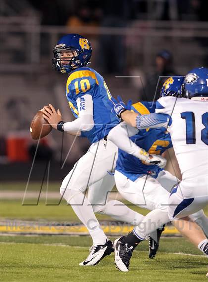 Thumbnail 3 in Decatur vs. Chapel Hill (UIL 3A Regional Semifinal Playoff) photogallery.