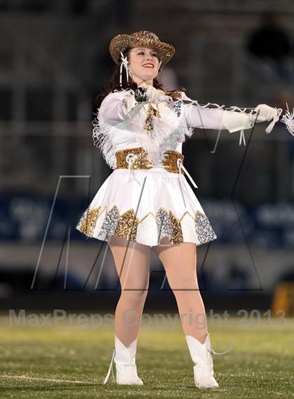 Thumbnail 3 in Decatur vs. Chapel Hill (UIL 3A Regional Semifinal Playoff) photogallery.
