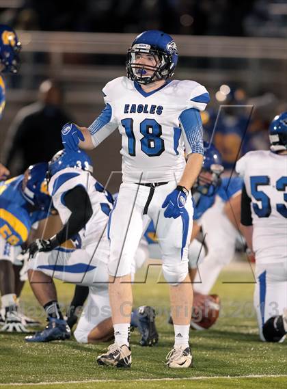 Thumbnail 2 in Decatur vs. Chapel Hill (UIL 3A Regional Semifinal Playoff) photogallery.