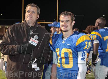 Thumbnail 2 in Decatur vs. Chapel Hill (UIL 3A Regional Semifinal Playoff) photogallery.