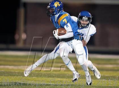 Thumbnail 2 in Decatur vs. Chapel Hill (UIL 3A Regional Semifinal Playoff) photogallery.