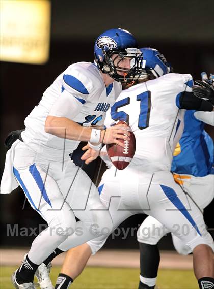 Thumbnail 2 in Decatur vs. Chapel Hill (UIL 3A Regional Semifinal Playoff) photogallery.