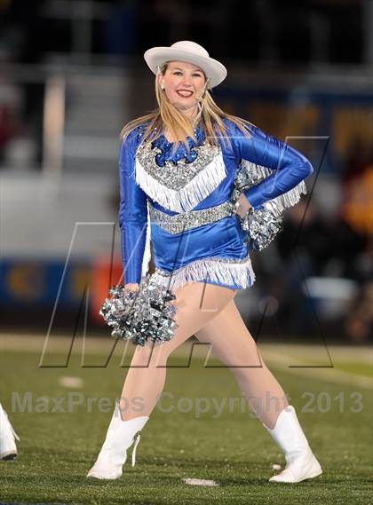 Thumbnail 1 in Decatur vs. Chapel Hill (UIL 3A Regional Semifinal Playoff) photogallery.