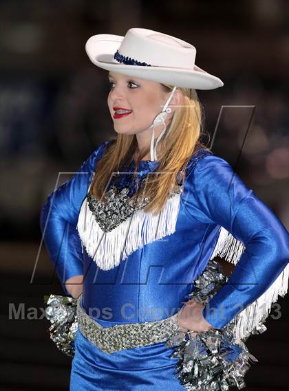Thumbnail 1 in Decatur vs. Chapel Hill (UIL 3A Regional Semifinal Playoff) photogallery.