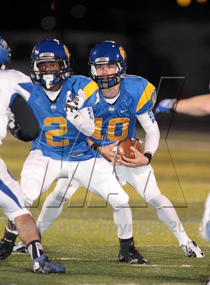 Thumbnail 3 in Decatur vs. Chapel Hill (UIL 3A Regional Semifinal Playoff) photogallery.