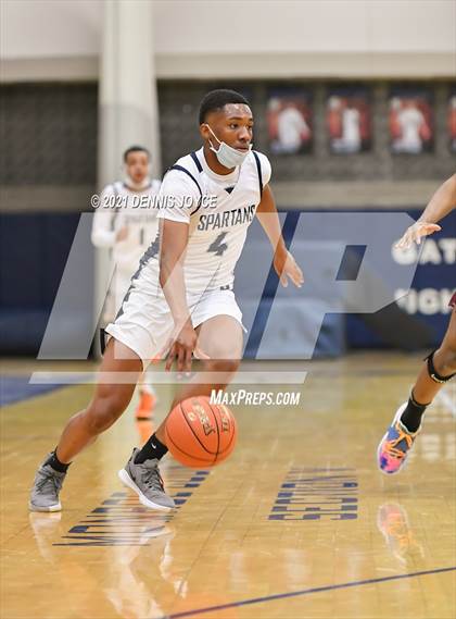 Thumbnail 3 in Aquinas Institute @ Gates Chili (Section V Class AA Semifinal) photogallery.