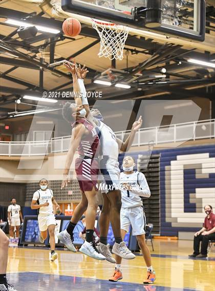 Thumbnail 3 in Aquinas Institute @ Gates Chili (Section V Class AA Semifinal) photogallery.