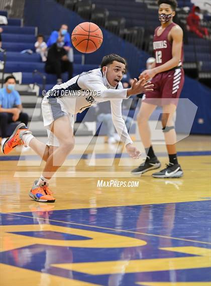 Thumbnail 3 in Aquinas Institute @ Gates Chili (Section V Class AA Semifinal) photogallery.