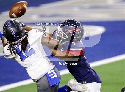 Thumbnail 2 in Mansfield Summit vs. Ryan (UIL 5A Division 1 Semifinal) photogallery.