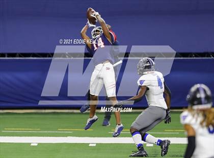 Thumbnail 3 in Mansfield Summit vs. Ryan (UIL 5A Division 1 Semifinal) photogallery.