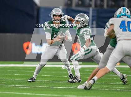 Thumbnail 2 in De La Salle @ NFL Academy photogallery.