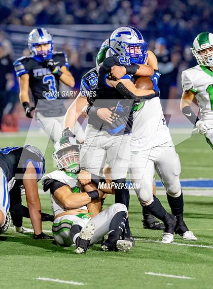 Thumbnail 2 in St. Mary's vs. Rocklin photogallery.