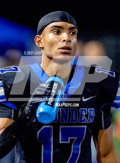Thumbnail 3 in St. Mary's vs. Rocklin photogallery.