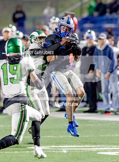 Thumbnail 2 in St. Mary's vs. Rocklin photogallery.