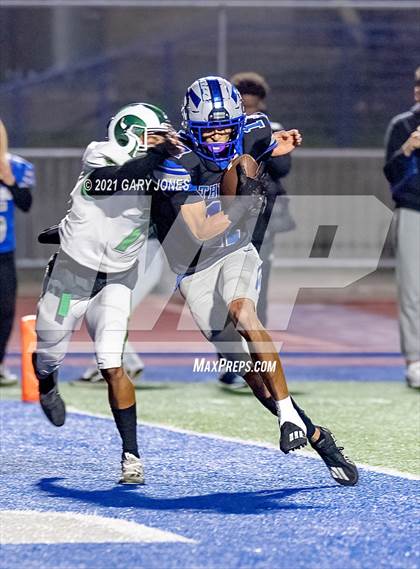 Thumbnail 1 in St. Mary's vs. Rocklin photogallery.