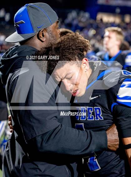 Thumbnail 1 in St. Mary's vs. Rocklin photogallery.