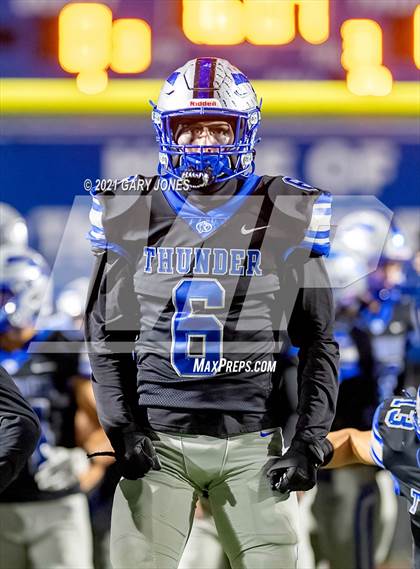 Thumbnail 1 in St. Mary's vs. Rocklin photogallery.