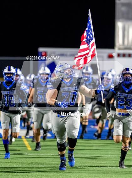 Thumbnail 2 in St. Mary's vs. Rocklin photogallery.