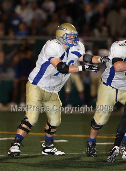 Thumbnail 2 in Elkins vs. Clear Springs (Texas Bi-District Playoffs) photogallery.