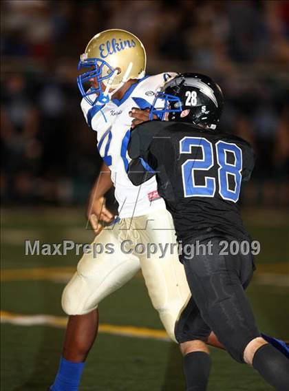 Thumbnail 1 in Elkins vs. Clear Springs (Texas Bi-District Playoffs) photogallery.