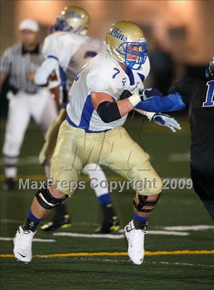 Thumbnail 1 in Elkins vs. Clear Springs (Texas Bi-District Playoffs) photogallery.