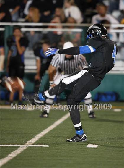 Thumbnail 1 in Elkins vs. Clear Springs (Texas Bi-District Playoffs) photogallery.